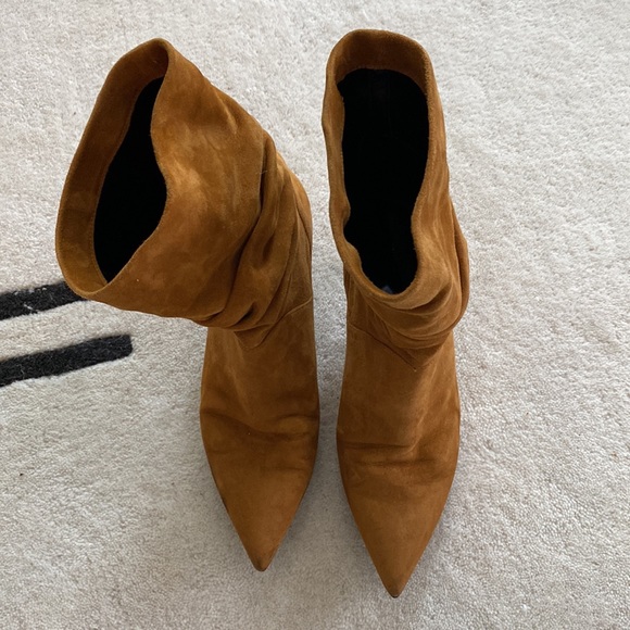 Suede scrunch booties - Picture 2 of 5